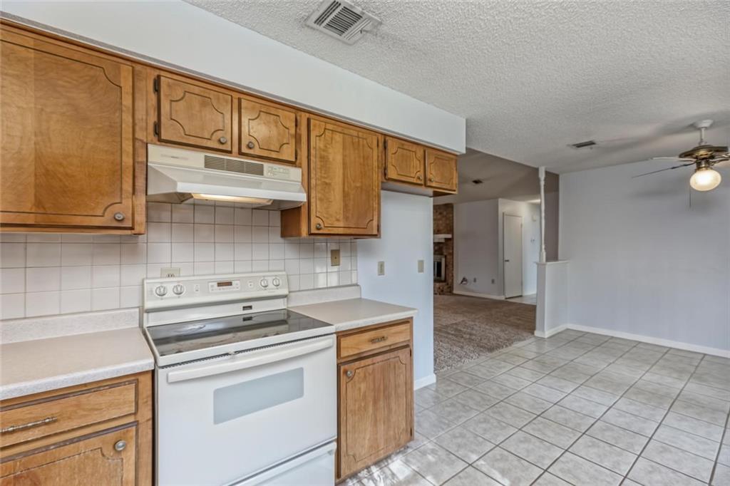 7020 Canterbury Drive , Woodway, TX, 76712 | 186891 | Realty Texas LLC