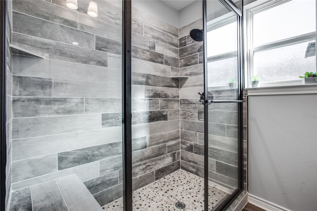 1301 Western Oaks Drive , Woodway, TX, 76712 | 186898 | Realty Texas LLC