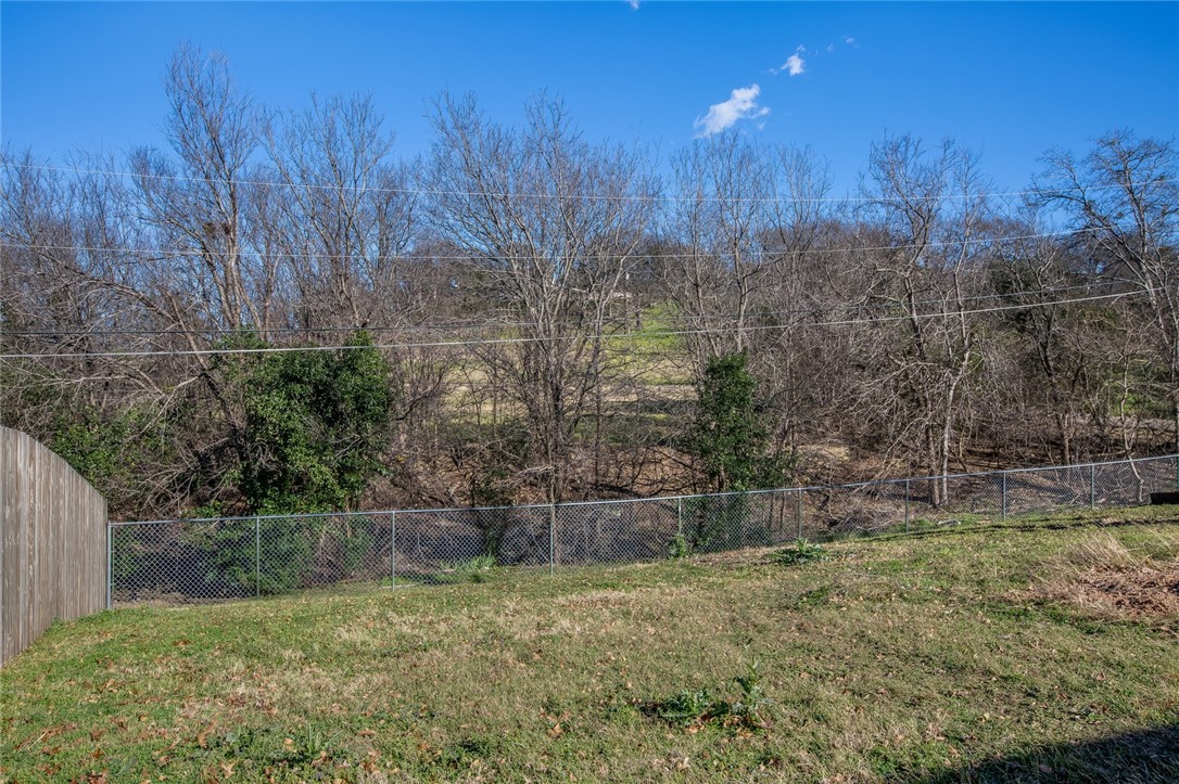 1301 Western Oaks Drive , Woodway, TX, 76712 | 186898 | Realty Texas LLC