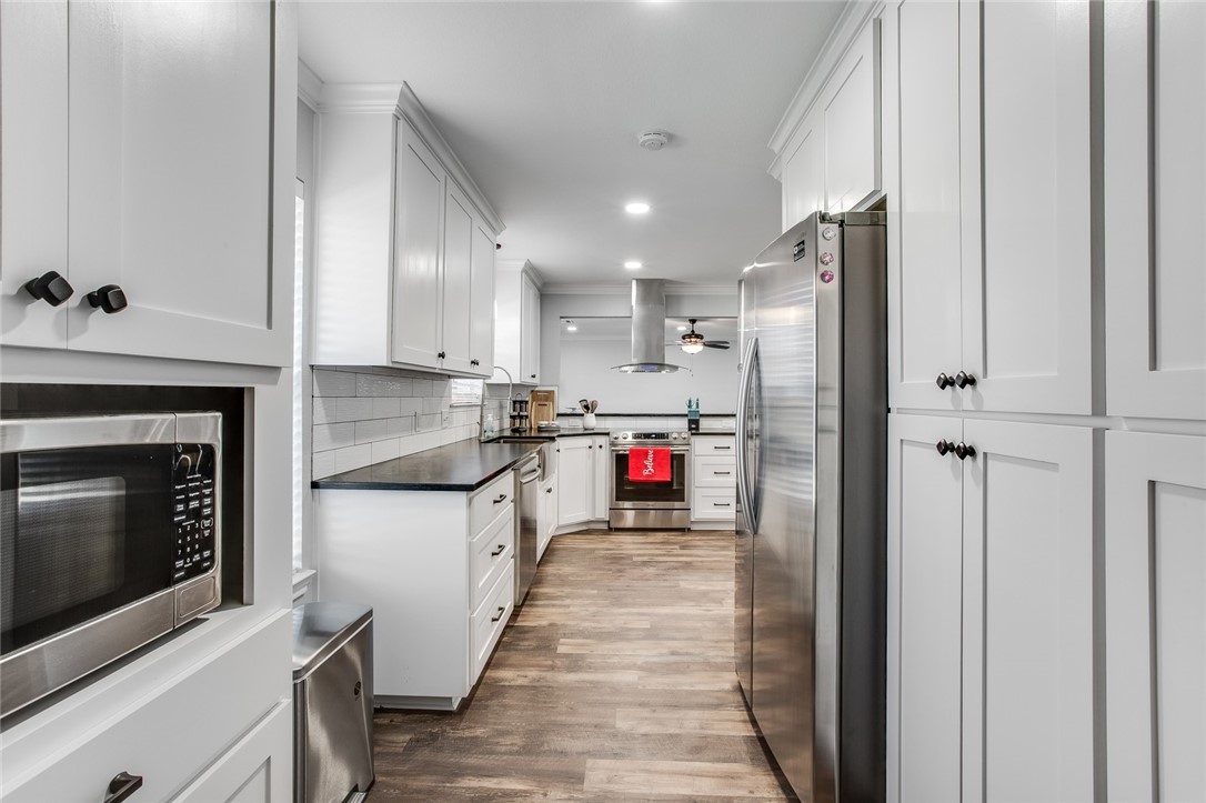 1301 Western Oaks Drive , Woodway, TX, 76712 | 186898 | Realty Texas LLC