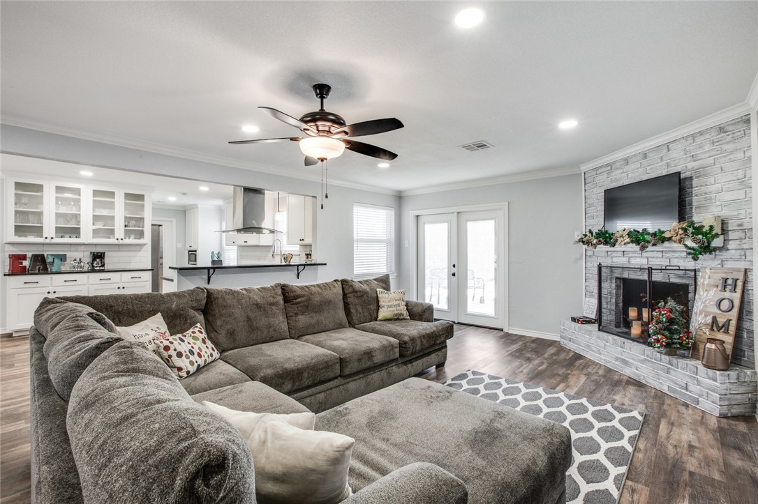 1301 Western Oaks Drive , Woodway, TX, 76712 | 186898 | Realty Texas LLC