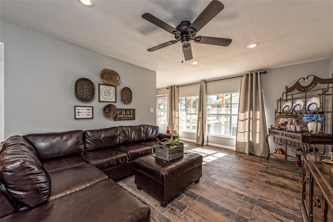 8171 W Middle Bosque , Valley Mills, TX, 76689 | 186599 | Realty Texas LLC