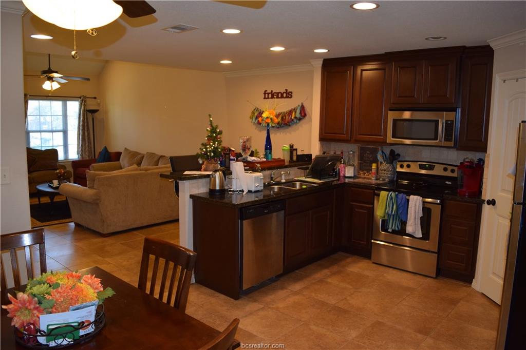 823 Dominik Drive , College Station, TX, 77840 | 19000333 | Realty Texas LLC