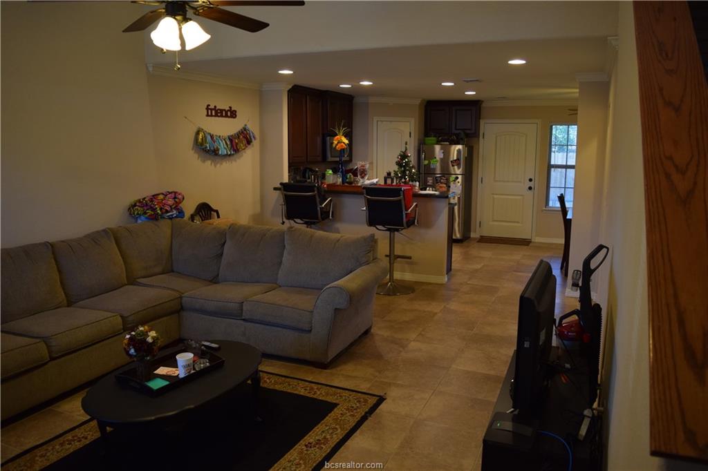823 Dominik Drive , College Station, TX, 77840 | 19000333 | Realty Texas LLC