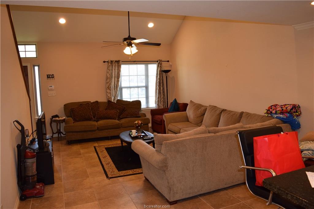 823 Dominik Drive , College Station, TX, 77840 | 19000333 | Realty Texas LLC