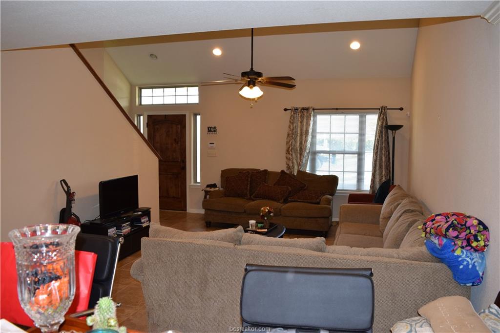 823 Dominik Drive , College Station, TX, 77840 | 19000333 | Realty Texas LLC