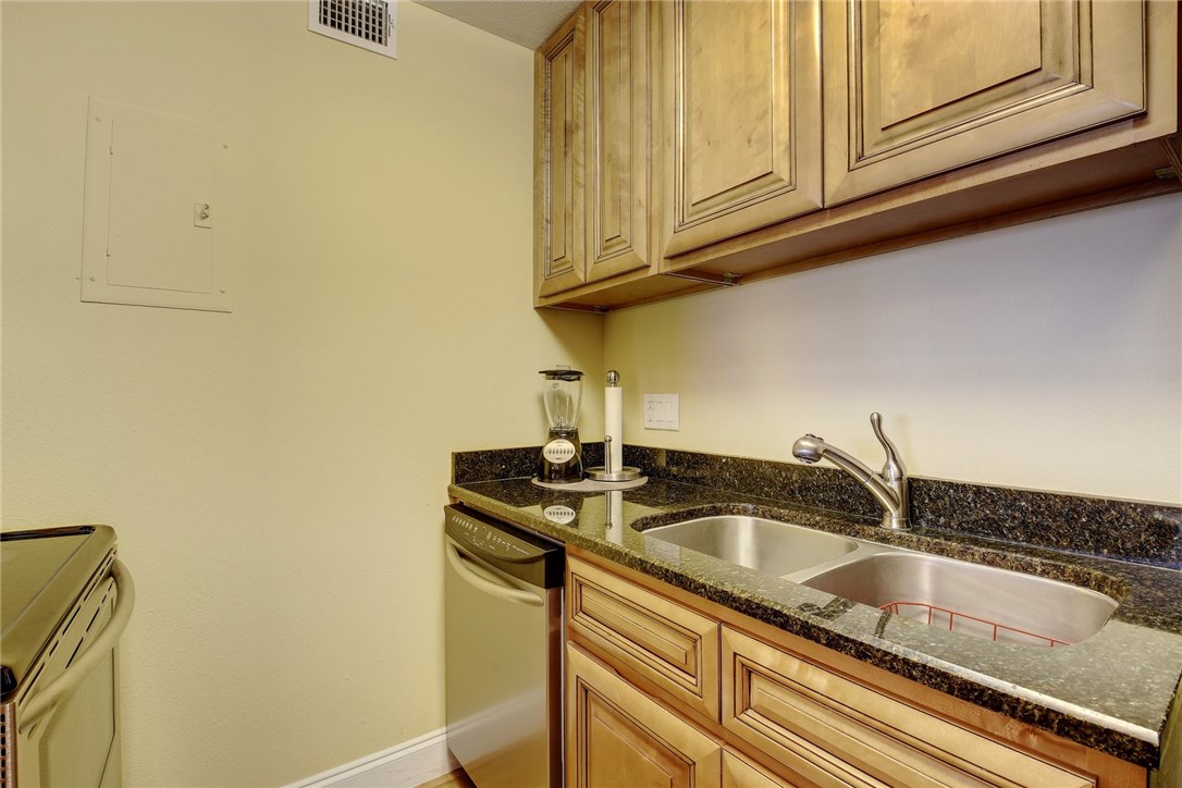 1700 Nueces Street 203 , Austin, TX, 78701 | 1187717 | Realty Texas LLC