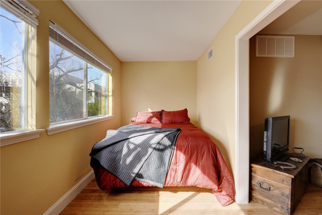 1700 Nueces Street 203 , Austin, TX, 78701 | 1187717 | Realty Texas LLC