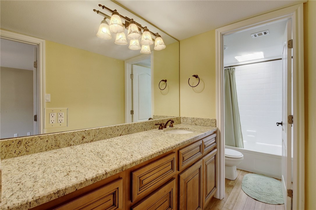 1700 Nueces Street 203 , Austin, TX, 78701 | 1187717 | Realty Texas LLC