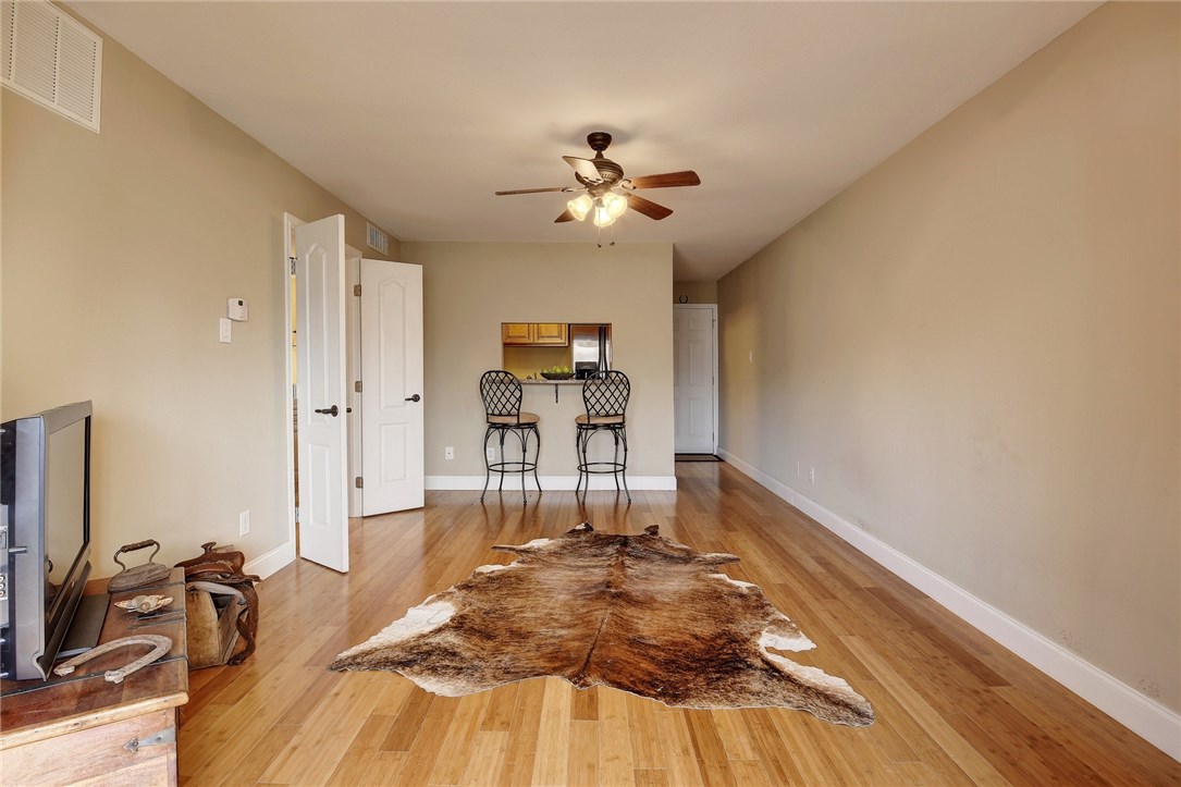 1700 Nueces Street 203 , Austin, TX, 78701 | 1187717 | Realty Texas LLC