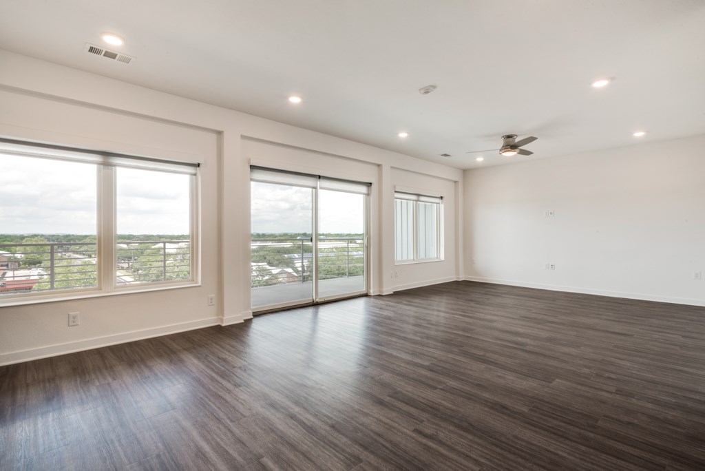 4361 S Congress Avenue 605 , Austin, TX, 78745 | 4982279 | Realty Texas LLC