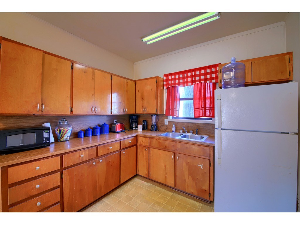 1414 Burns Boulevard , Taylor, TX, 76574 | 3434312 | Realty Texas LLC
