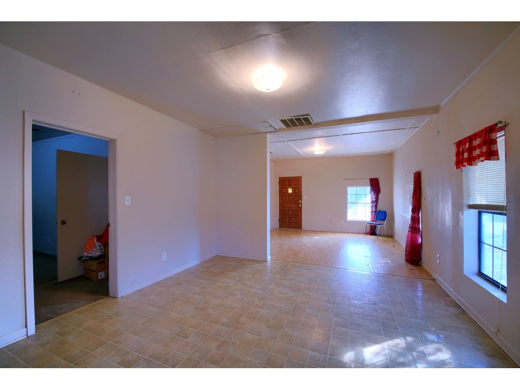 1414 Burns Boulevard , Taylor, TX, 76574 | 3434312 | Realty Texas LLC