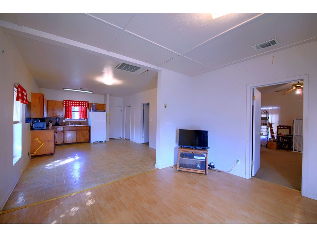 1414 Burns Boulevard , Taylor, TX, 76574 | 3434312 | Realty Texas LLC