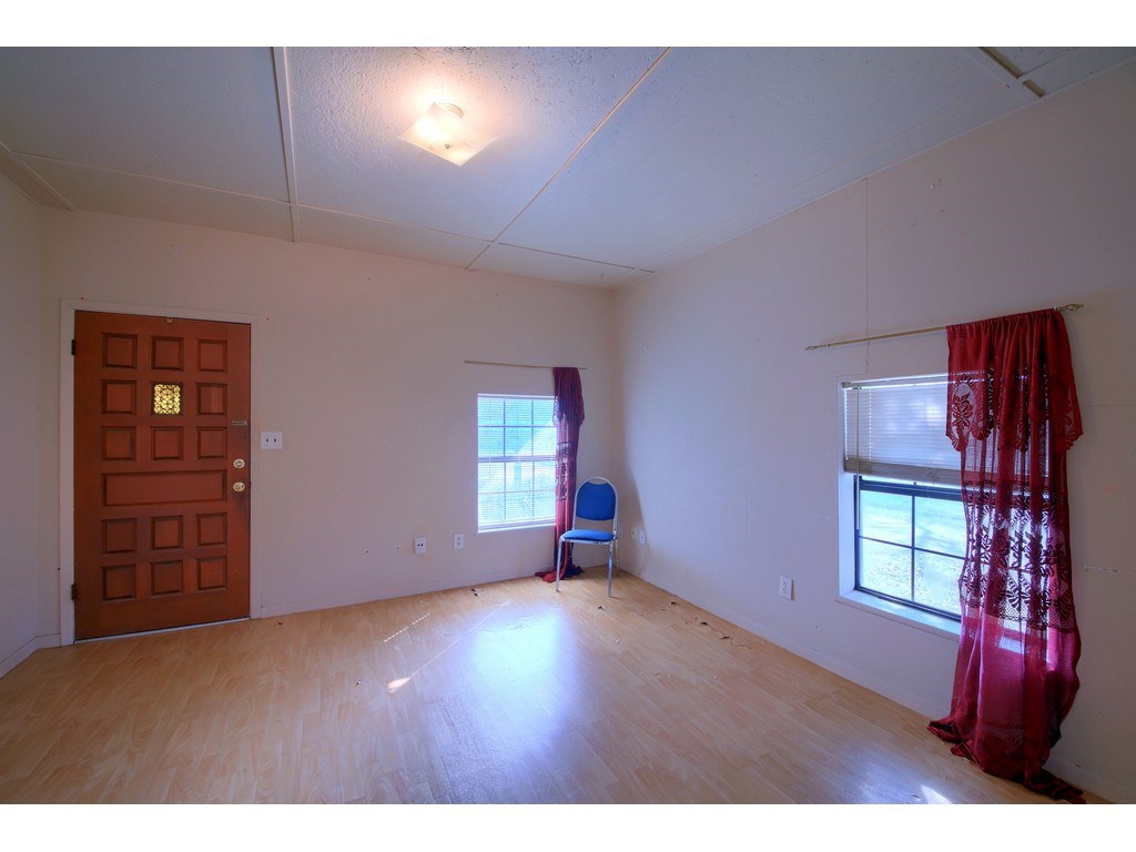 1414 Burns Boulevard , Taylor, TX, 76574 | 3434312 | Realty Texas LLC