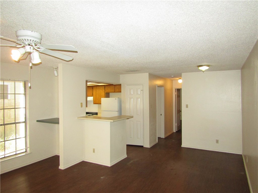 9306 Kempler Drive B , Austin, TX, 78748 | 4959441 | Realty Texas LLC