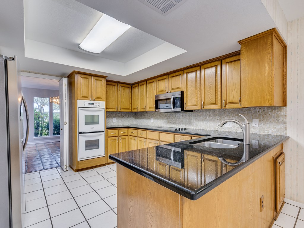 3904 E Petra Path W , Austin, TX, 78731 | 9472716 | Realty Texas LLC