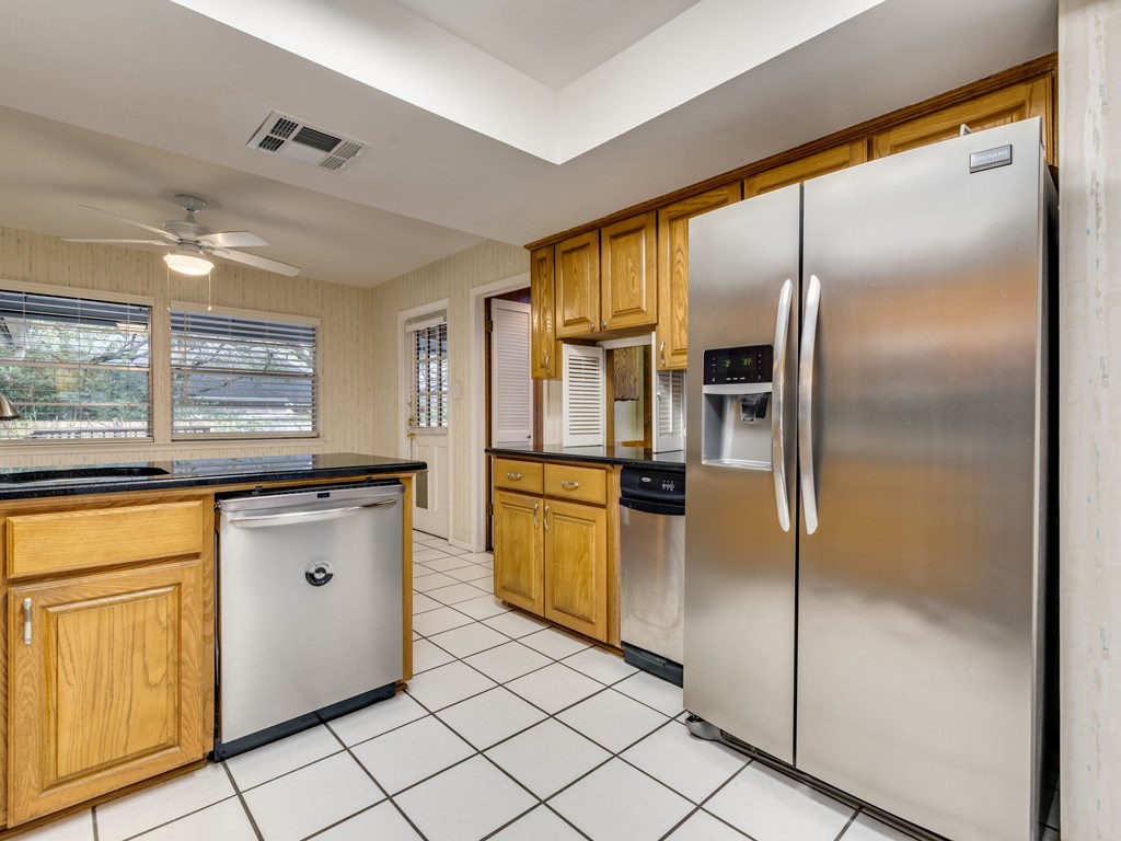3904 E Petra Path W , Austin, TX, 78731 | 9472716 | Realty Texas LLC