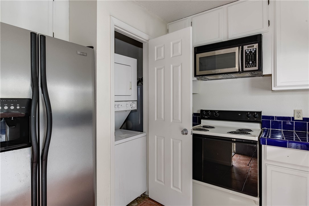 711 W 21st Street 304 , Austin, TX, 78705 | 4539922 | Realty Texas LLC