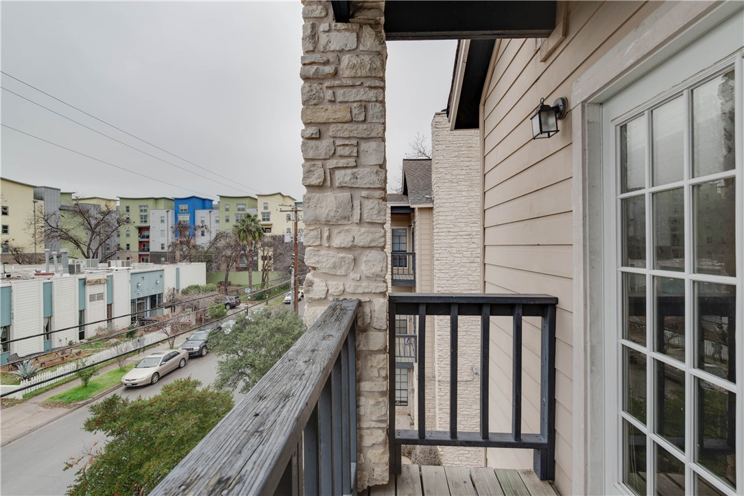 711 W 21st Street 304 , Austin, TX, 78705 | 4539922 | Realty Texas LLC