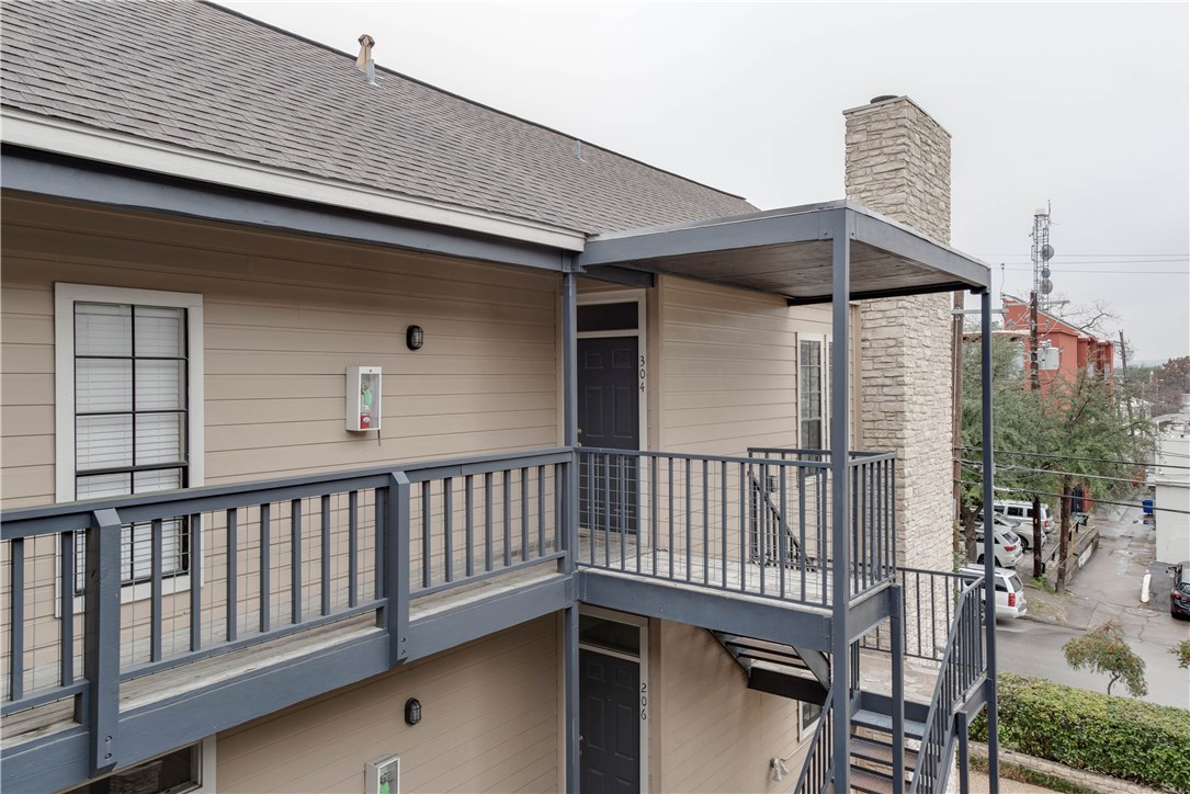 711 W 21st Street 304 , Austin, TX, 78705 | 4539922 | Realty Texas LLC