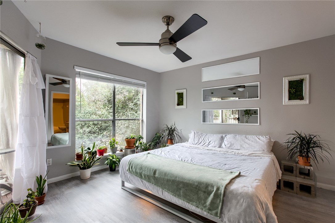 2450 Wickersham Lane P1606 , Austin, TX, 78741 | 7368533 | Realty Texas LLC
