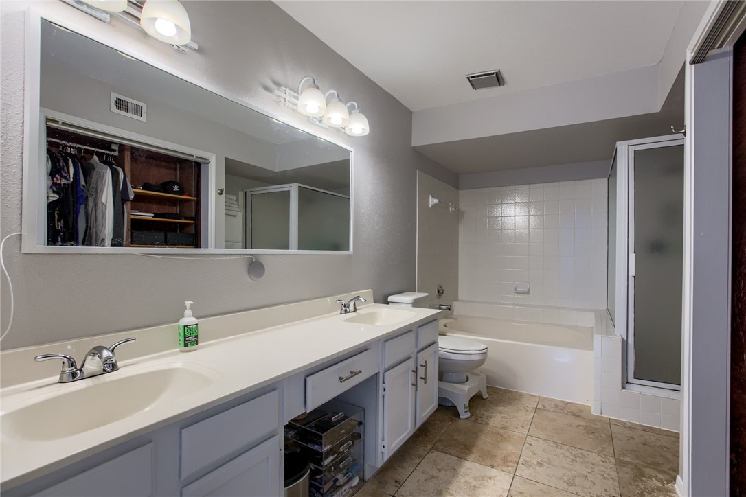 2450 Wickersham Lane P1606 , Austin, TX, 78741 | 7368533 | Realty Texas LLC