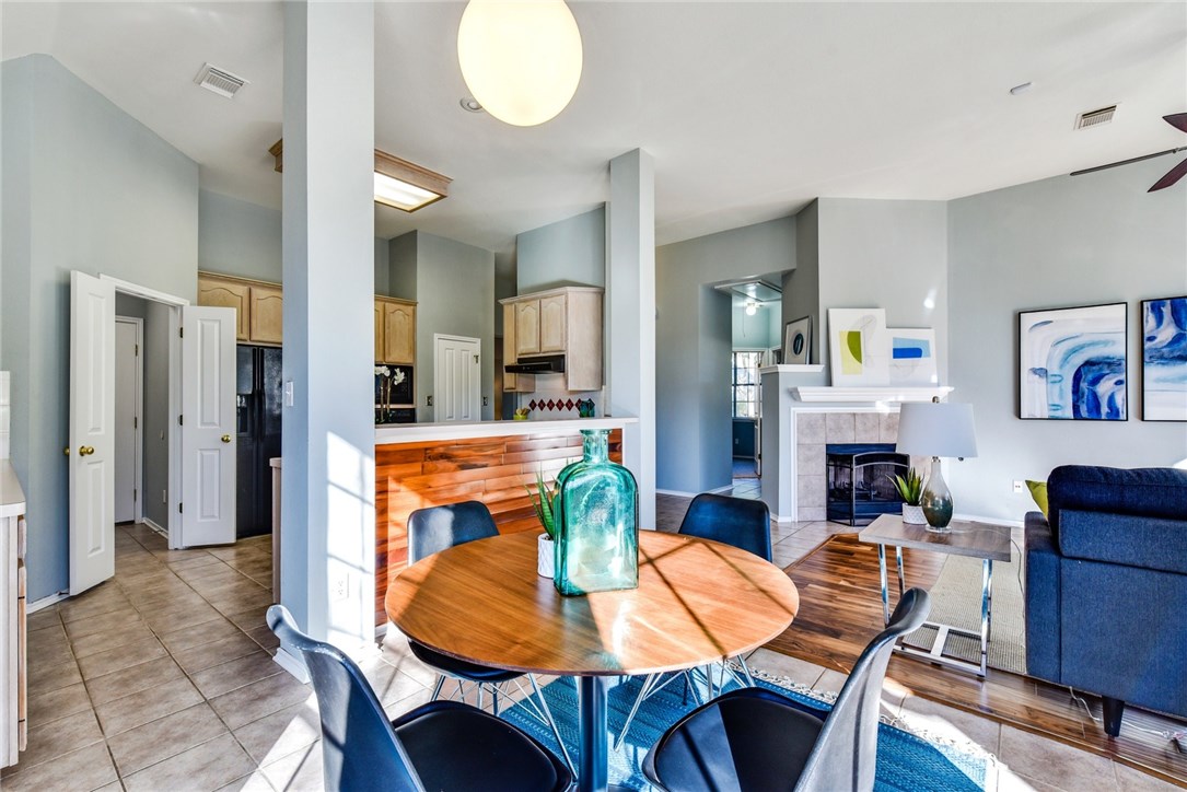 12715 Yearling Cove , Austin, TX, 78727 | 5894340 | Realty Texas LLC