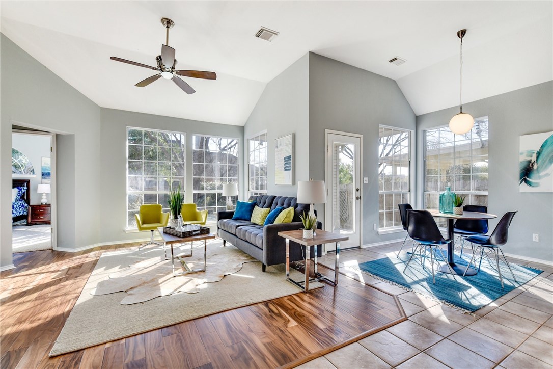 12715 Yearling Cove , Austin, TX, 78727 | 5894340 | Realty Texas LLC