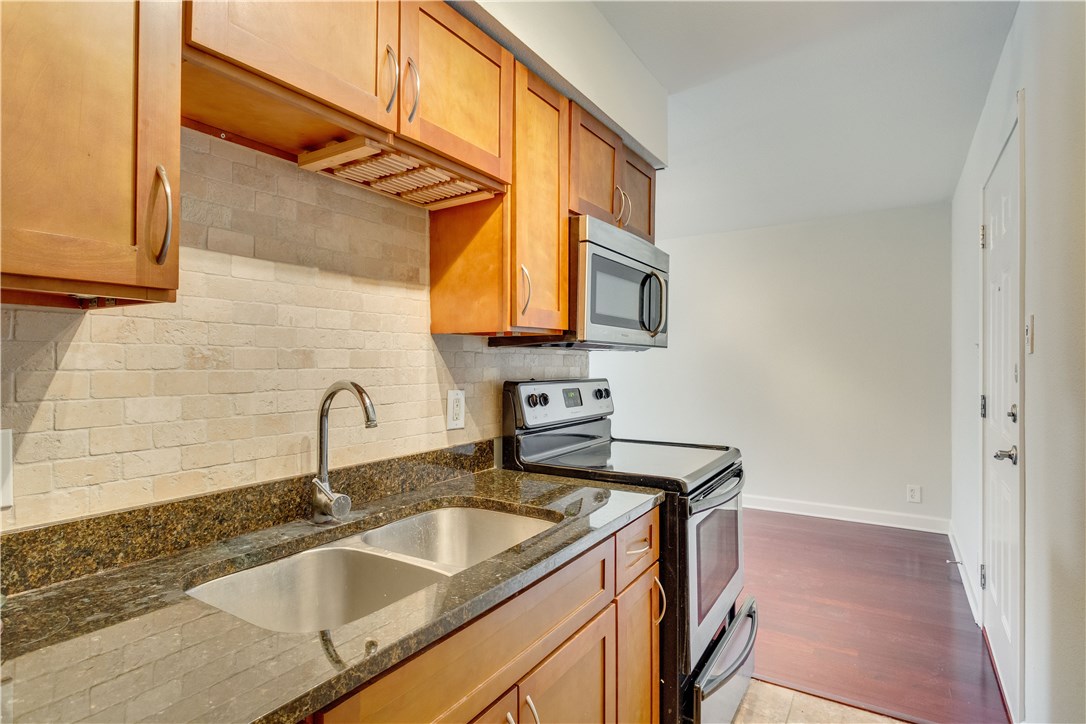 2020 S Congress Avenue 1215 , Austin, TX, 78704 | 7148834 | Realty Texas LLC