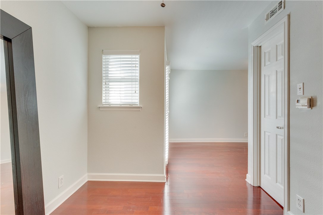 2020 S Congress Avenue 1215 , Austin, TX, 78704 | 7148834 | Realty Texas LLC