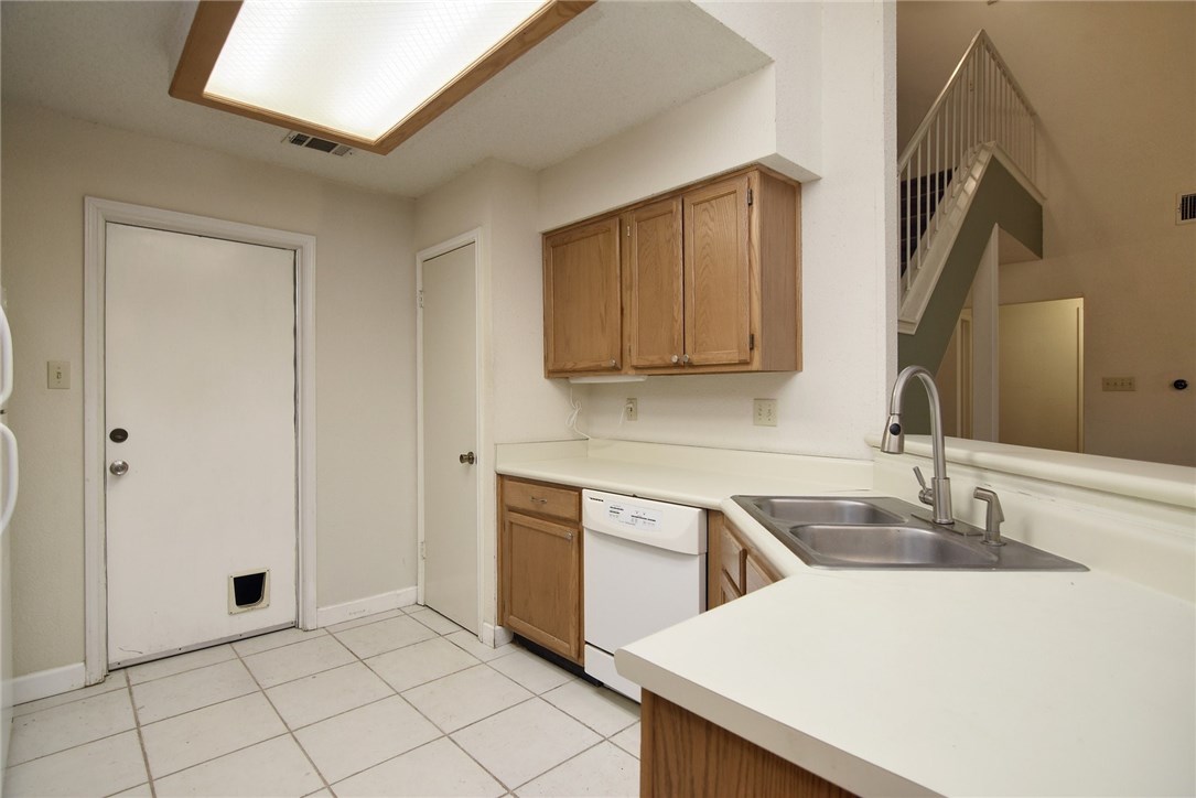 4609 San Simeon Drive , Austin, TX, 78749 | 9833139 | Realty Texas LLC