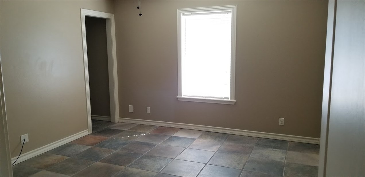 833 W Rhodes Avenue , Aransas Pass, TX, 78336 | 339417 | Realty Texas LLC