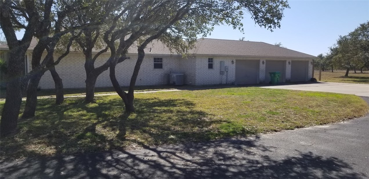 833 W Rhodes Avenue , Aransas Pass, TX, 78336 | 339417 | Realty Texas LLC