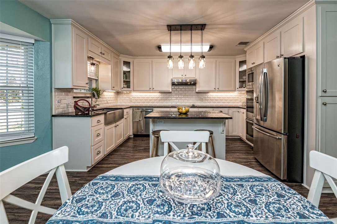 111 Julie Drive , Lorena, TX, 76655 | 187332 | Realty Texas LLC