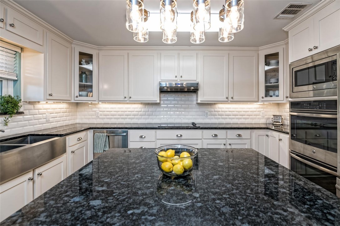 111 Julie Drive , Lorena, TX, 76655 | 187332 | Realty Texas LLC