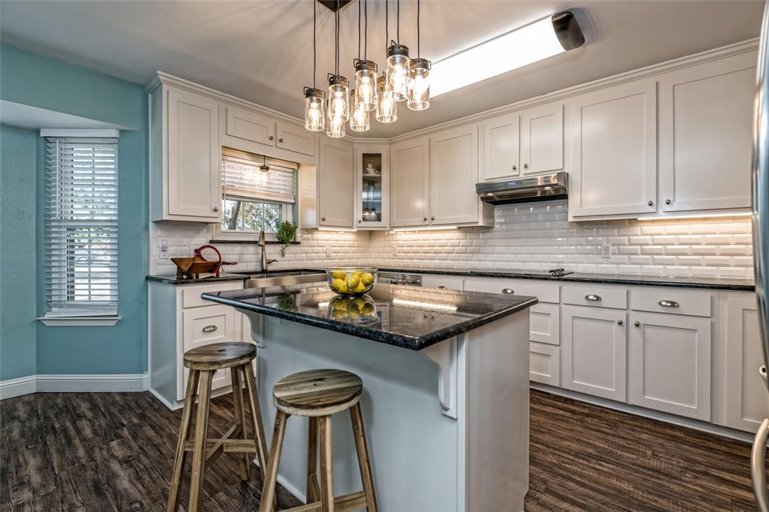 111 Julie Drive , Lorena, TX, 76655 | 187332 | Realty Texas LLC