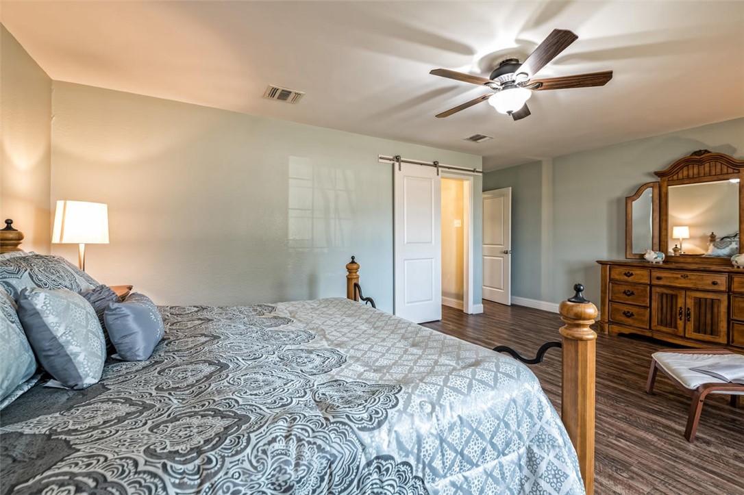111 Julie Drive , Lorena, TX, 76655 | 187332 | Realty Texas LLC