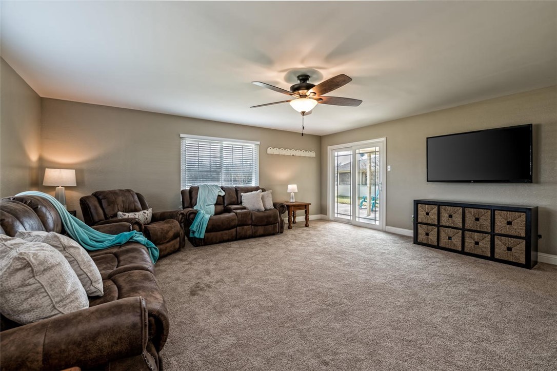 111 Julie Drive , Lorena, TX, 76655 | 187332 | Realty Texas LLC