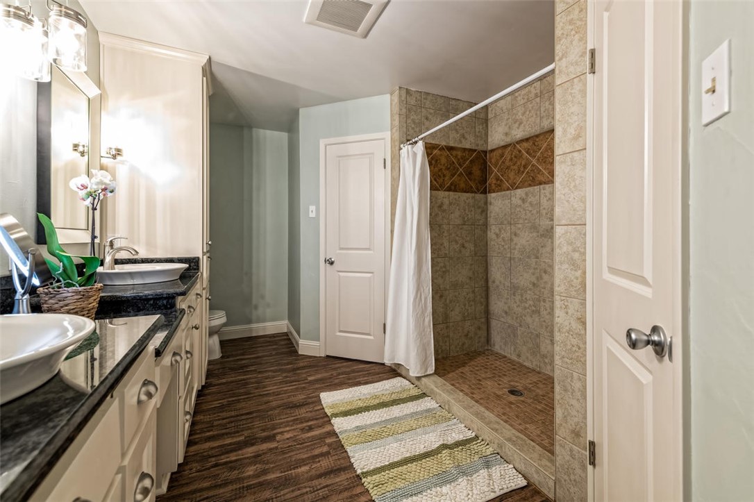 111 Julie Drive , Lorena, TX, 76655 | 187332 | Realty Texas LLC