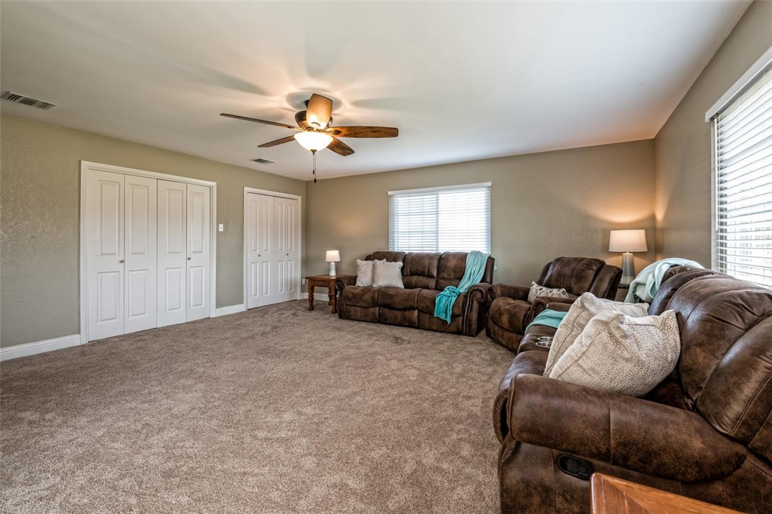 111 Julie Drive , Lorena, TX, 76655 | 187332 | Realty Texas LLC