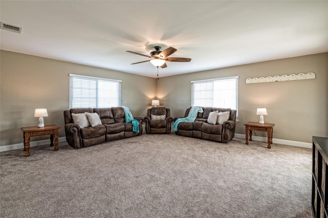 111 Julie Drive , Lorena, TX, 76655 | 187332 | Realty Texas LLC