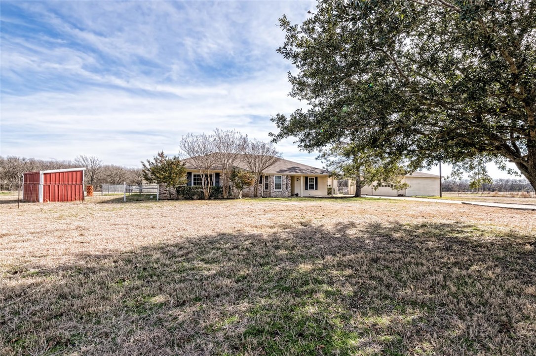 111 Julie Drive , Lorena, TX, 76655 | 187332 | Realty Texas LLC