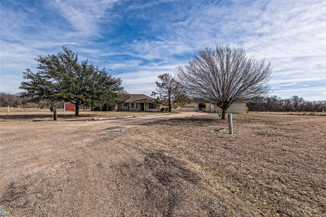111 Julie Drive , Lorena, TX, 76655 | 187332 | Realty Texas LLC