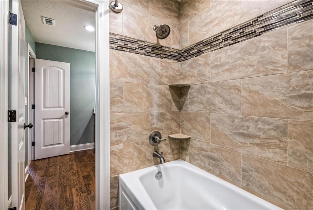 1878 Hall Drive , Waco, TX, 76705 | 187353 | Realty Texas LLC