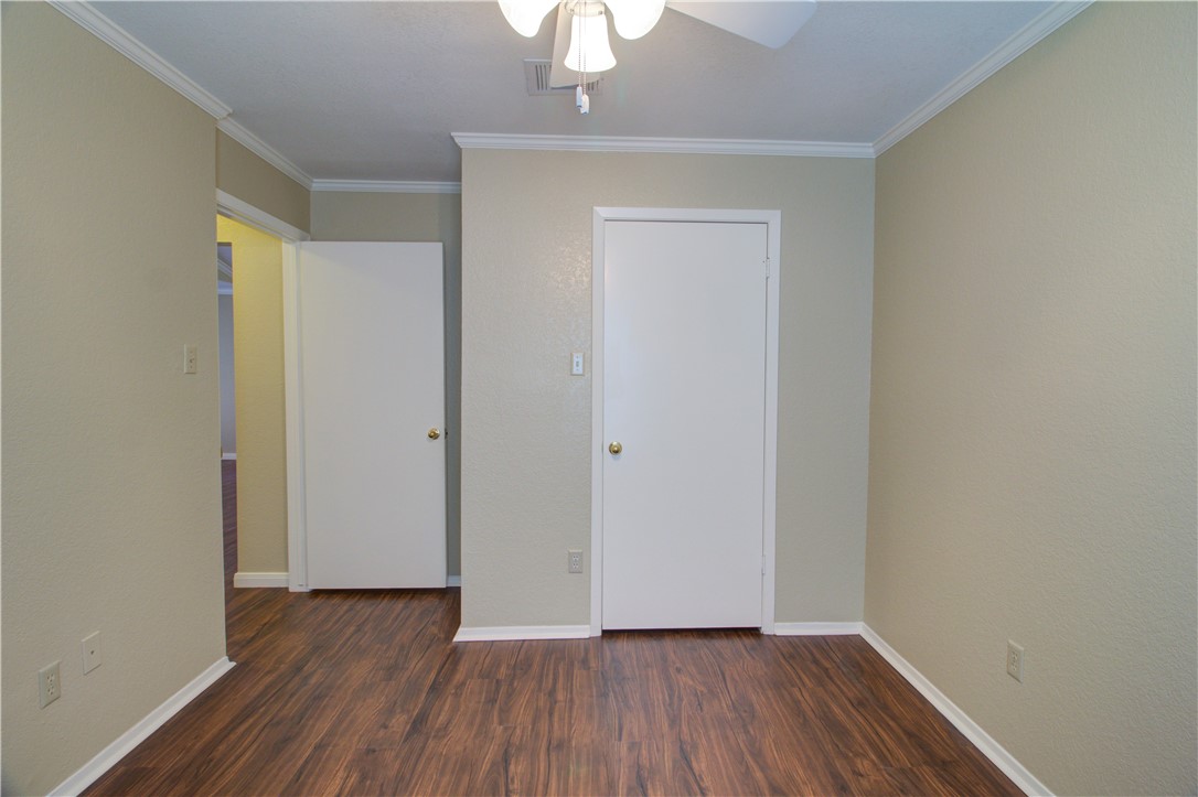305 Applewood Lane , Hewitt, TX, 76643 | 187371 | Realty Texas LLC