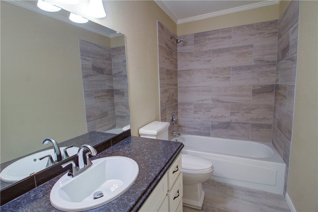 305 Applewood Lane , Hewitt, TX, 76643 | 187371 | Realty Texas LLC