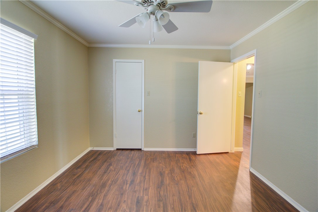 305 Applewood Lane , Hewitt, TX, 76643 | 187371 | Realty Texas LLC
