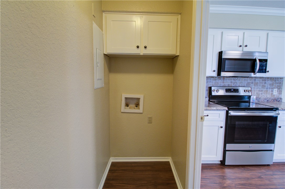 305 Applewood Lane , Hewitt, TX, 76643 | 187371 | Realty Texas LLC