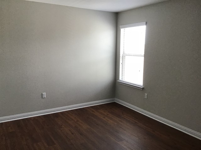 8008 Mckamy Drive , Austin, TX, 78744 | 5173026 | Realty Texas LLC
